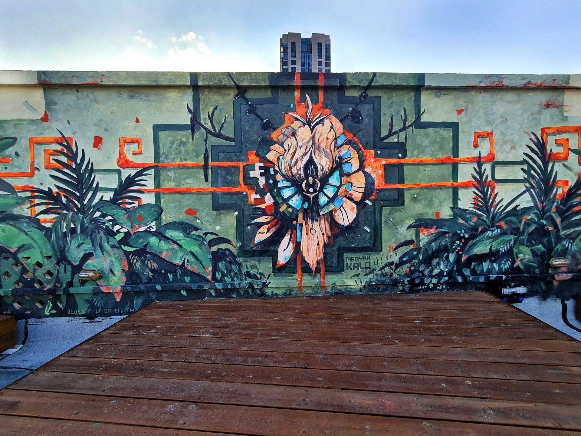 Blossom Up On Earth, Tel Aviv, Rooftop mural, 2022. A project by Maayan Kalo.